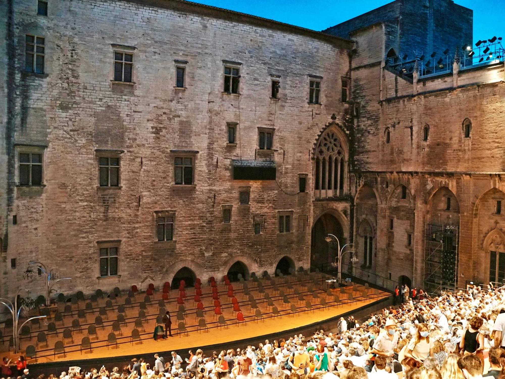Le Petit Avignon - Chambres & Appartement A Deux Pas Du Pont D'Avignon Et Du Palais Des Papes Dış mekan fotoğraf