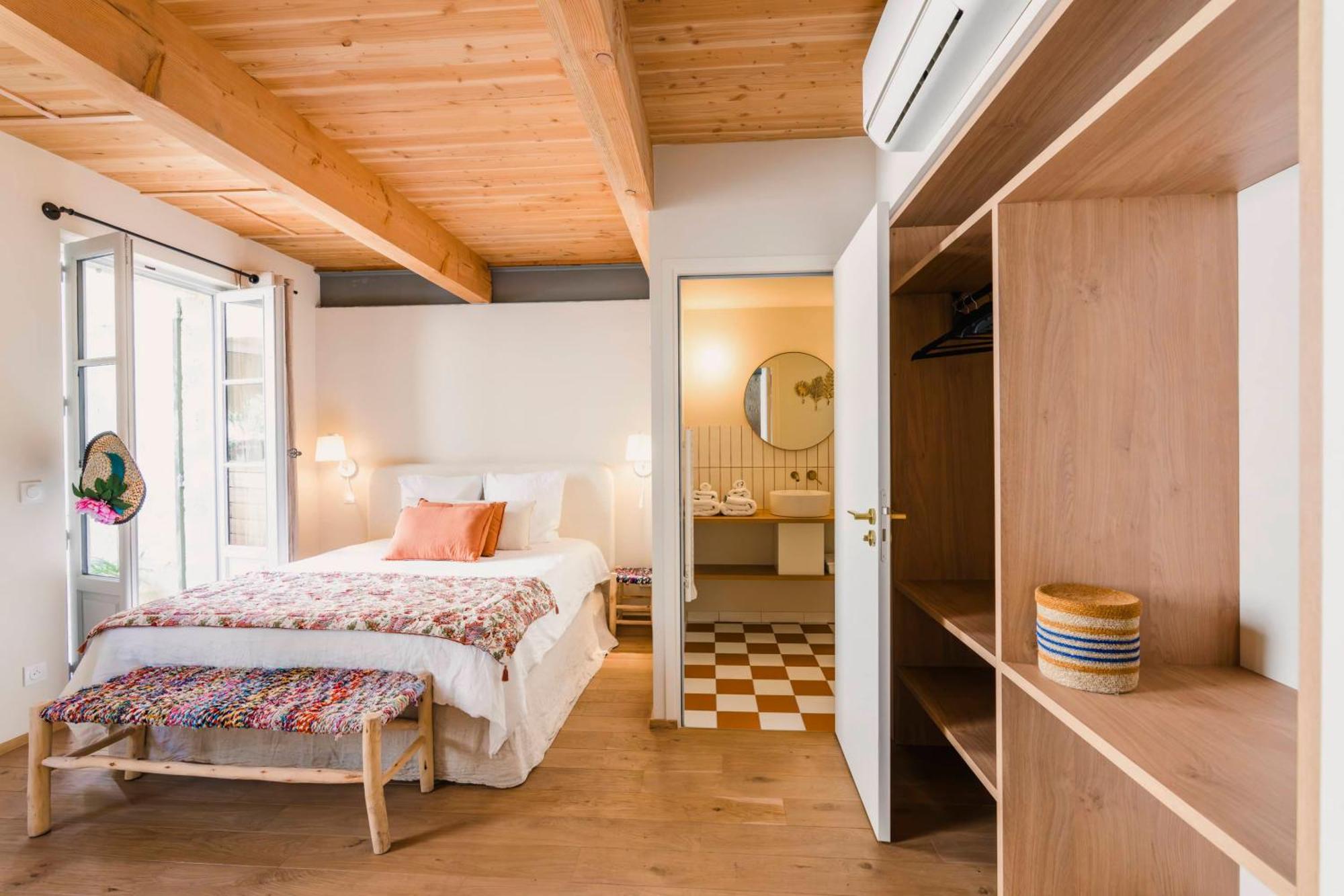 Le Petit Avignon - Chambres & Appartement A Deux Pas Du Pont D'Avignon Et Du Palais Des Papes Dış mekan fotoğraf