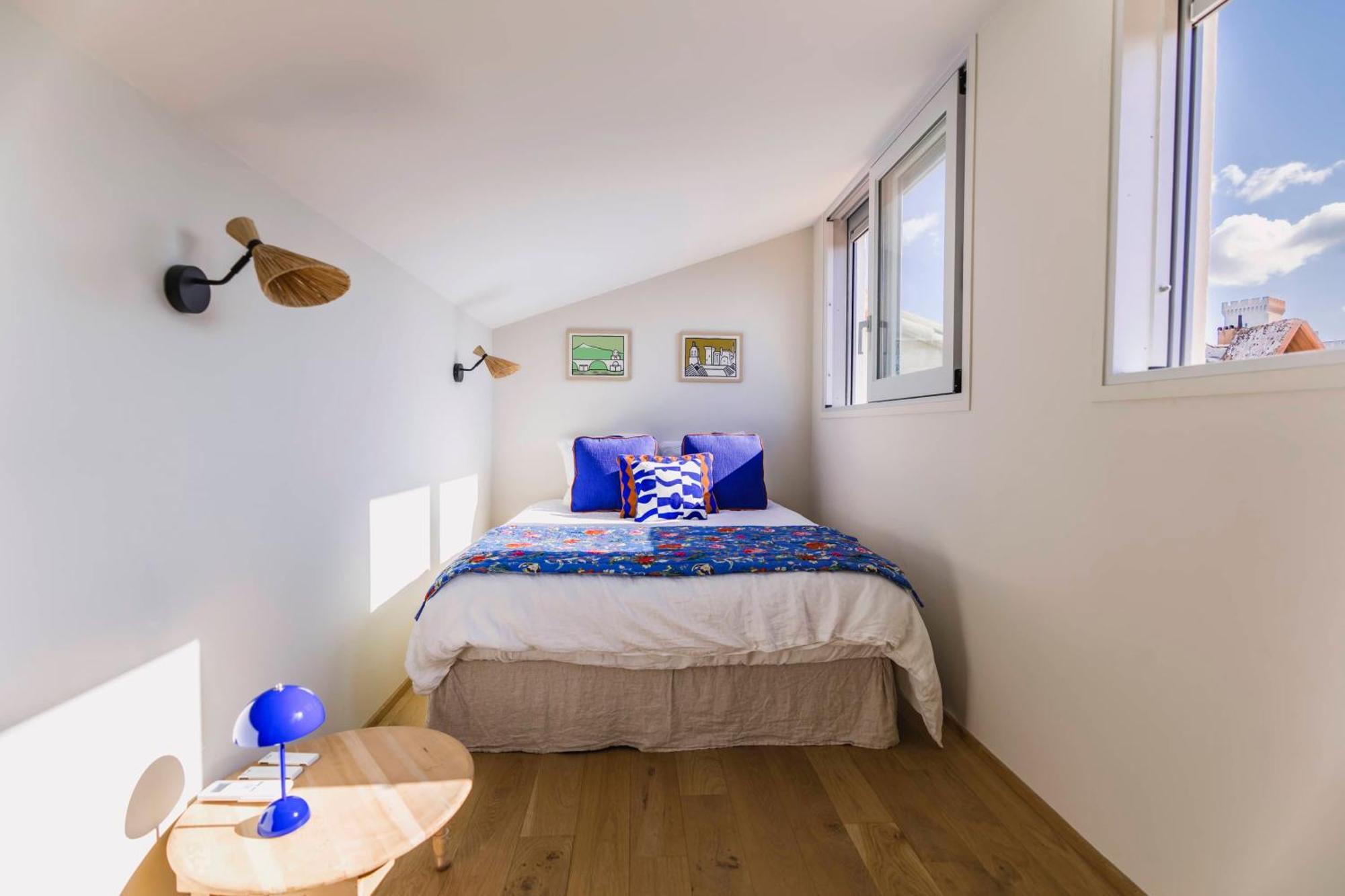Le Petit Avignon - Chambres & Appartement A Deux Pas Du Pont D'Avignon Et Du Palais Des Papes Dış mekan fotoğraf